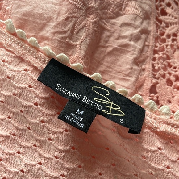 Suzanne Betro Peach Lace & Embroidered Peplum Top Medium - Picture 2 of 5
